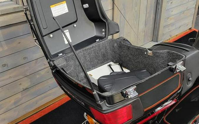 2013 Harley-Davidson® FLHTCU - Electra Glide® Ultra Classic®