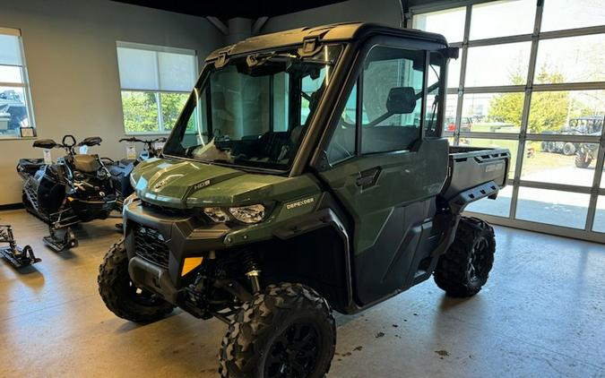 2023 Can-Am Defender DPS CAB HD9