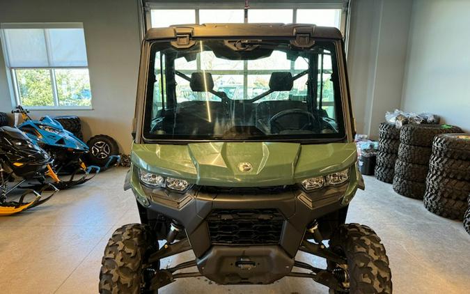 2023 Can-Am Defender DPS CAB HD9