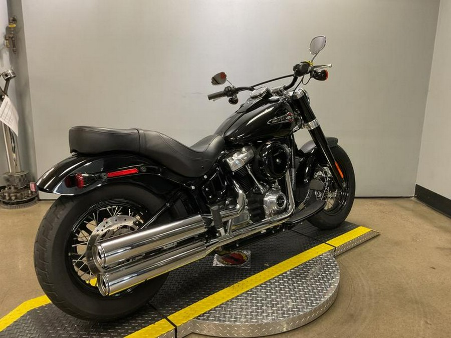 2019 Harley-Davidson® FLSL - Softail® Softail Slim®