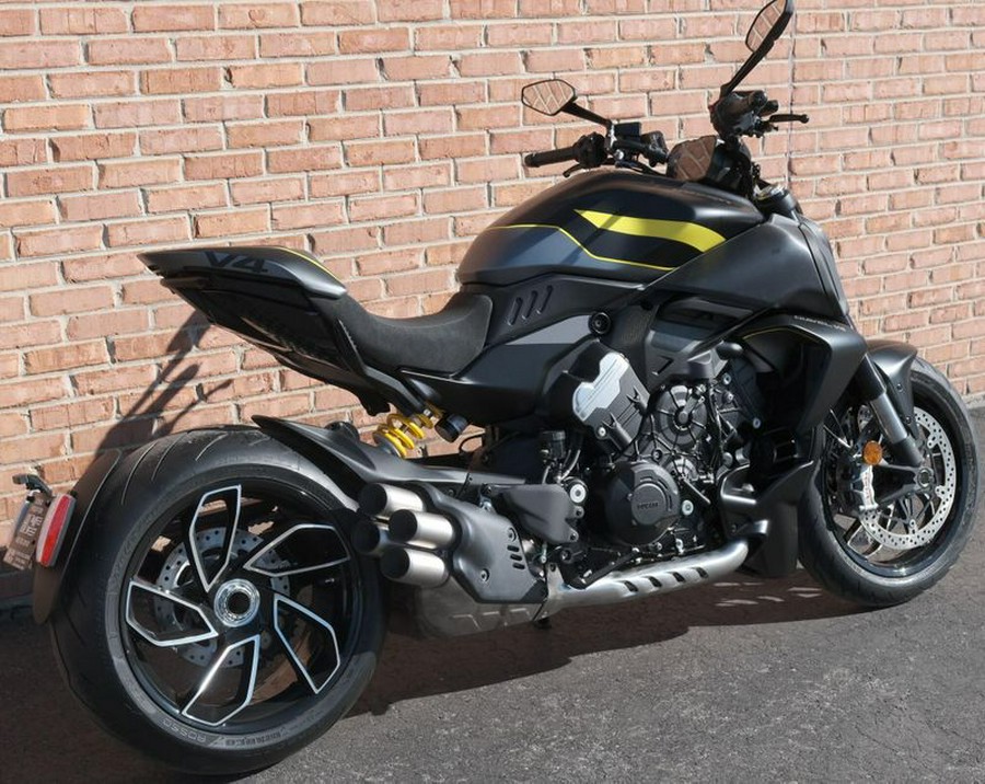 New 2026 Ducati Diavel V4