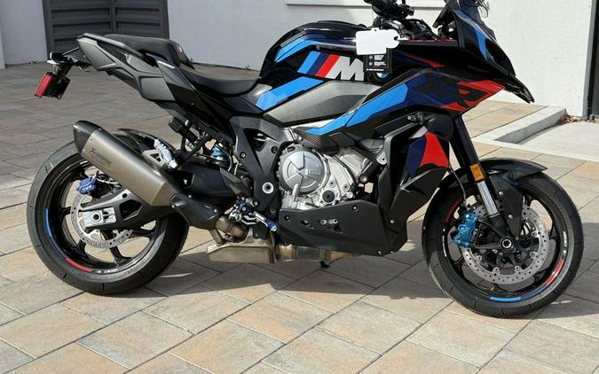 2025 BMW M 1000 XR Blackstorm metallic/M Motorsport