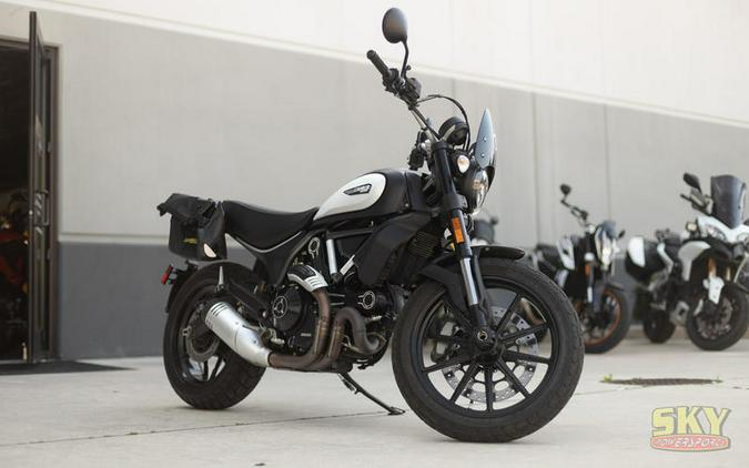 2022 Ducati Scrambler Icon Dark