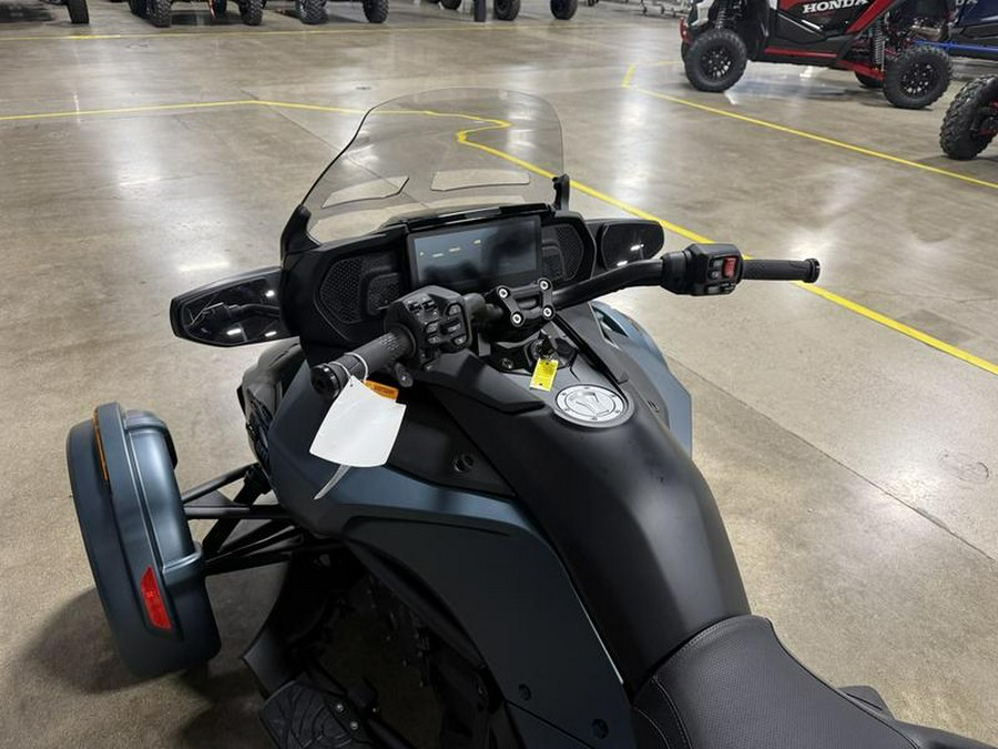 2026 Can-Am® Spyder F3 Limited Dark