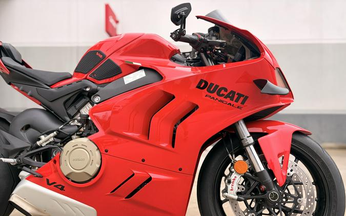 2024 Ducati Panigale V4