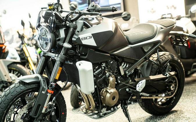 2025 Husqvarna Svartpilen 801 801