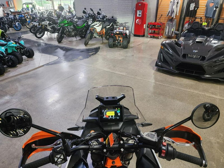 2025 KTM 890 Adventure R