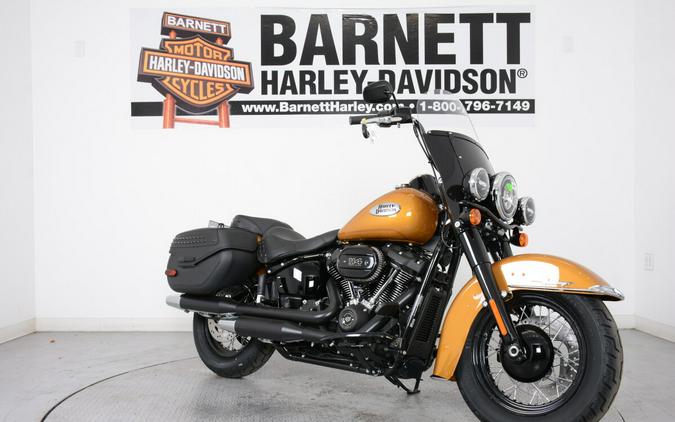 2023 Harley-Davidson FLHCS Heritage Classic