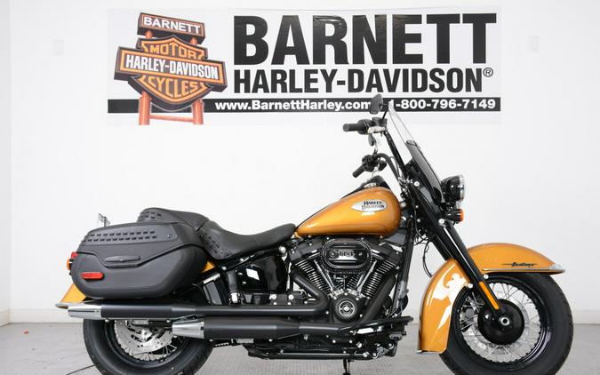 2023 Harley-Davidson FLHCS Heritage Classic