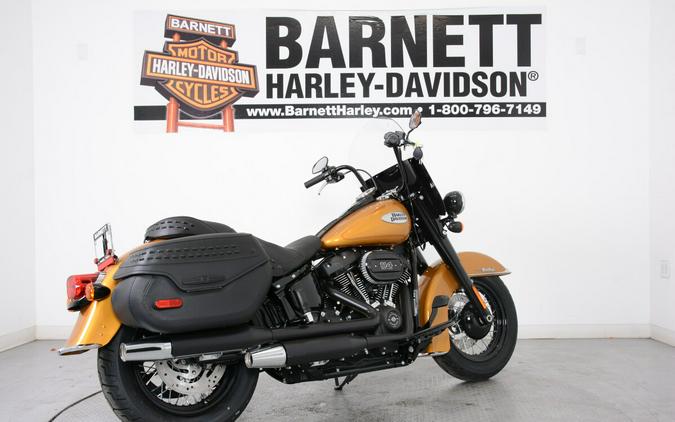 2023 Harley-Davidson FLHCS Heritage Classic