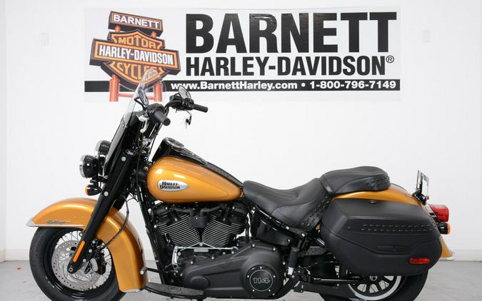 2023 Harley-Davidson FLHCS Heritage Classic