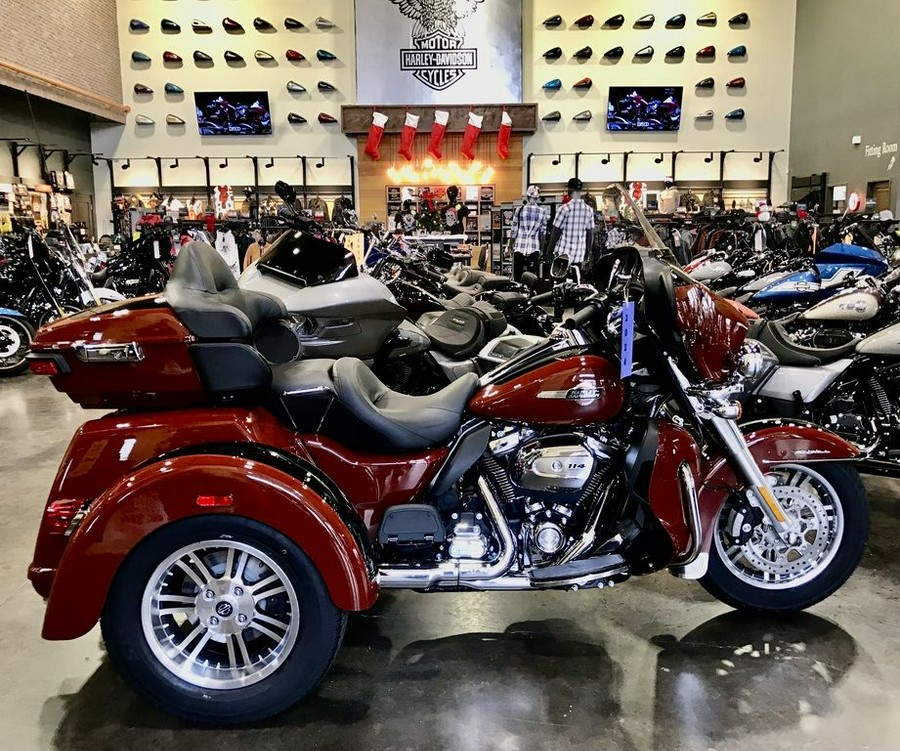 2024 Harley-Davidson® FLHTCUTG - Tri Glide® Ultra