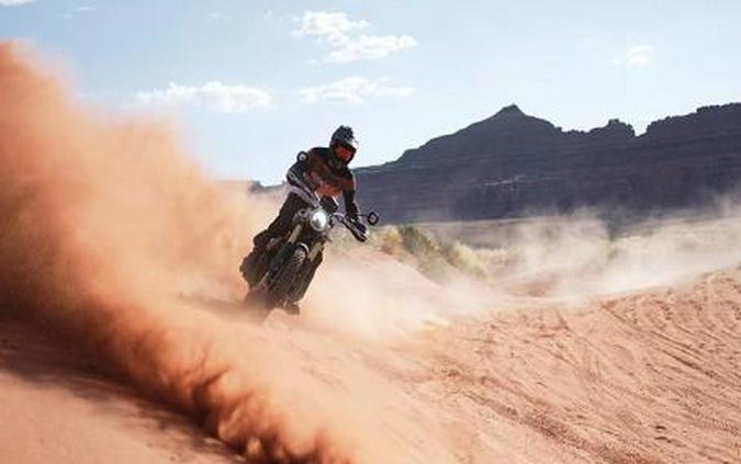 2025 Triumph Scrambler 1200 XE