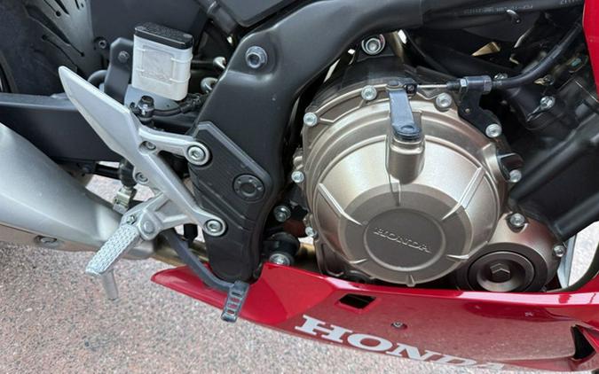 2022 Honda CBR500R ABS