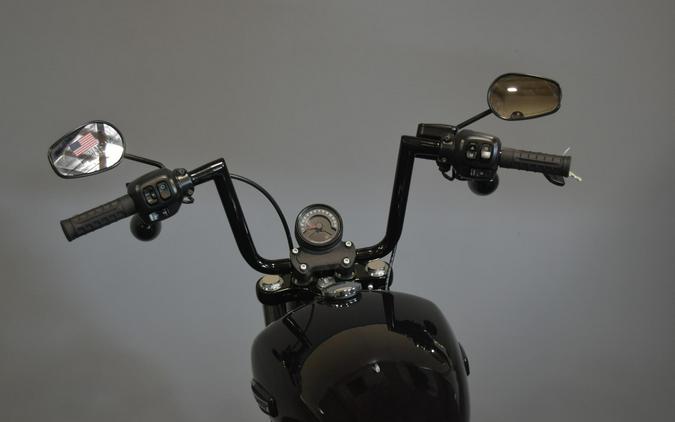 2026 Harley-Davidson Street Bob Vivid Black Chrome Laced Wheels