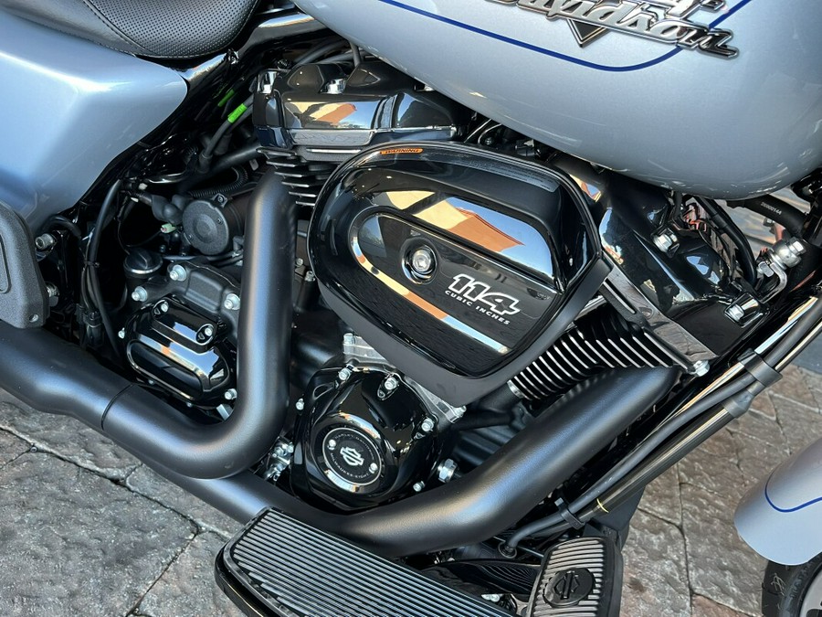 FLTRT 2024 Road Glide 3