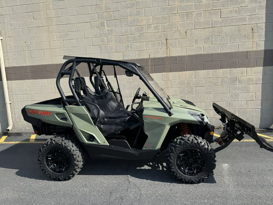 2020 Can-Am® Commander™ DPS™ 800R