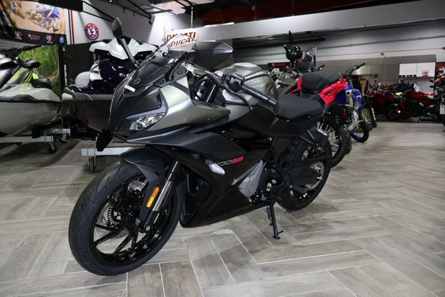 2025 CFMOTO 300SS