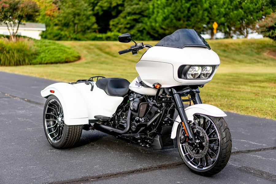2025 Harley-Davidson® FLTRT - Road Glide® 3