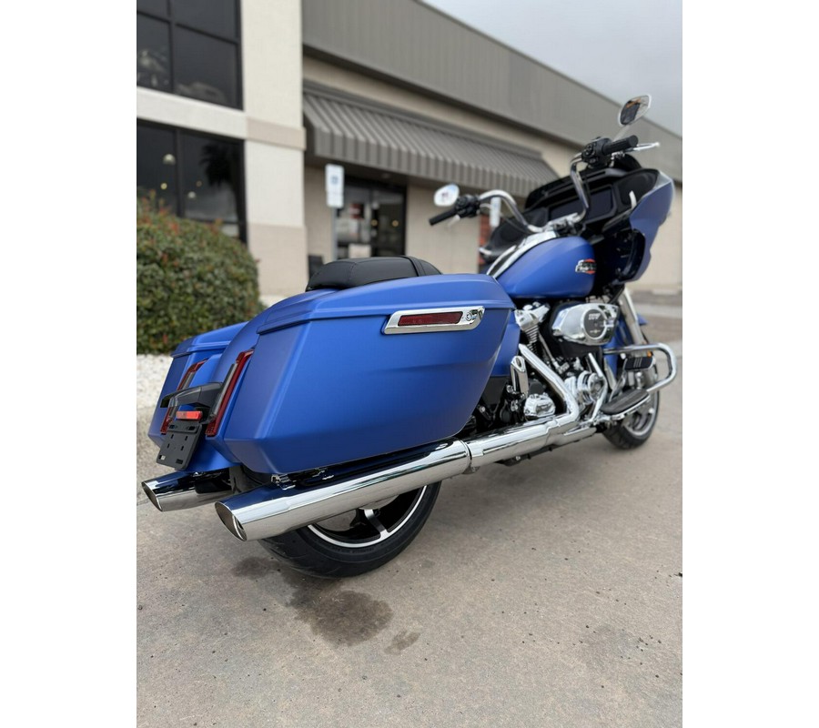 2026 Harley-Davidson Road Glide AURORA BLUE DNM