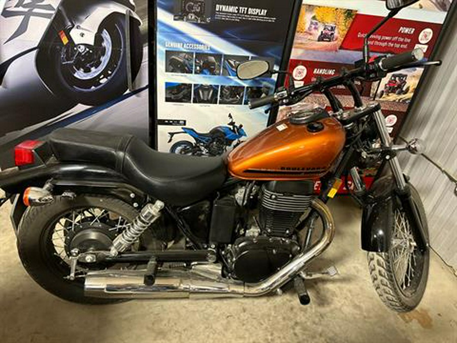 2017 Suzuki Boulevard S40