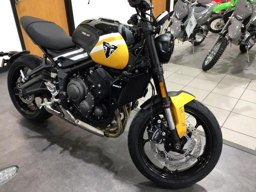 2025 Triumph Trident 660 Cosmic Yellow/Sapphire Black