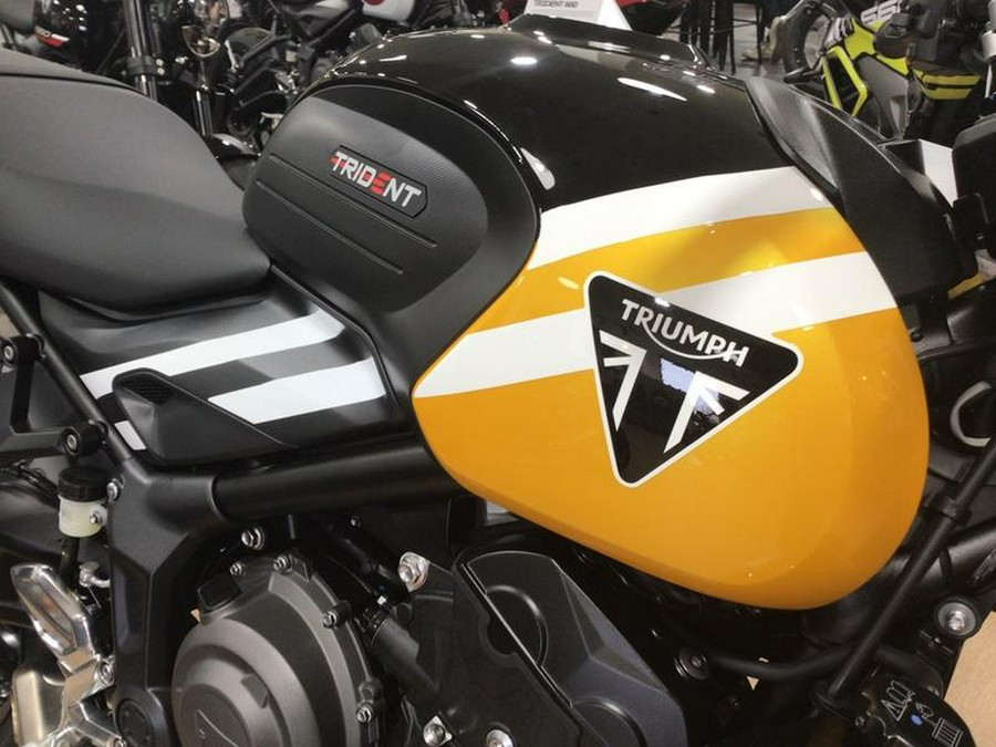 2025 Triumph Trident 660 Cosmic Yellow/Sapphire Black
