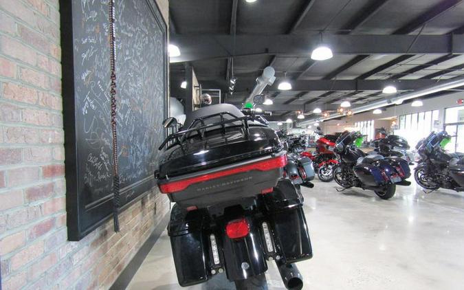 2022 Harley-Davidson® FLTRK - Road Glide® Limited