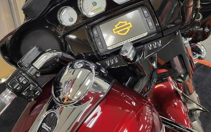 2014 Harley-Davidson® FLHXS - Street Glide® Special