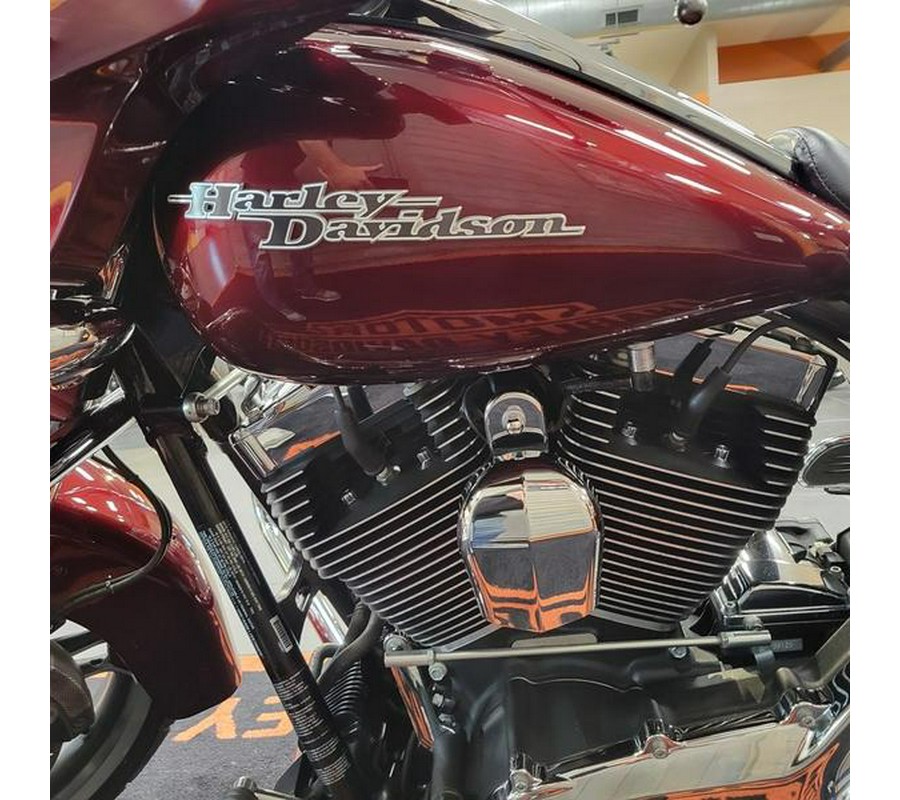 2014 Harley-Davidson® FLHXS - Street Glide® Special