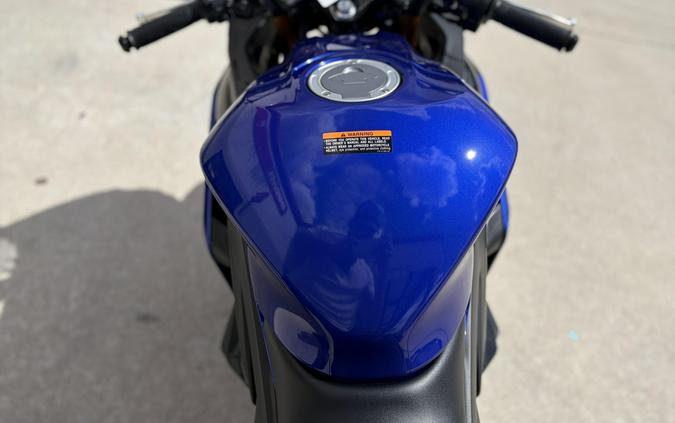 2025 Yamaha YZFR3