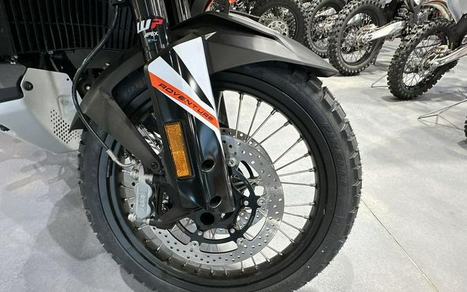 2023 KTM 890 Adventure