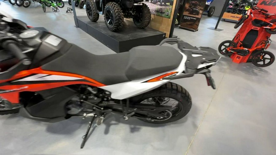 2023 KTM 890 Adventure