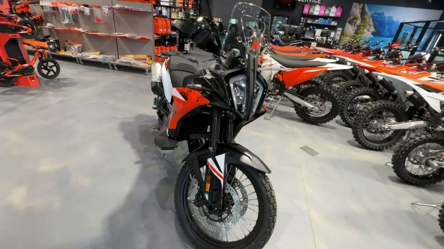 2023 KTM 890 Adventure