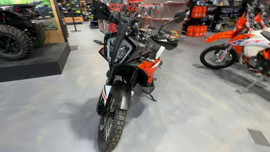 2023 KTM 890 Adventure