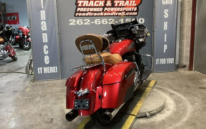 2021 Indian Motorcycle® Challenger® Limited Ruby Metallic