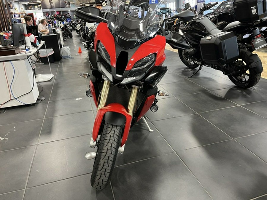 2022 BMW S 1000 XR Racing Red