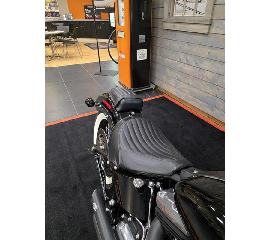 2014 Harley-Davidson® FLS - Softail Slim®