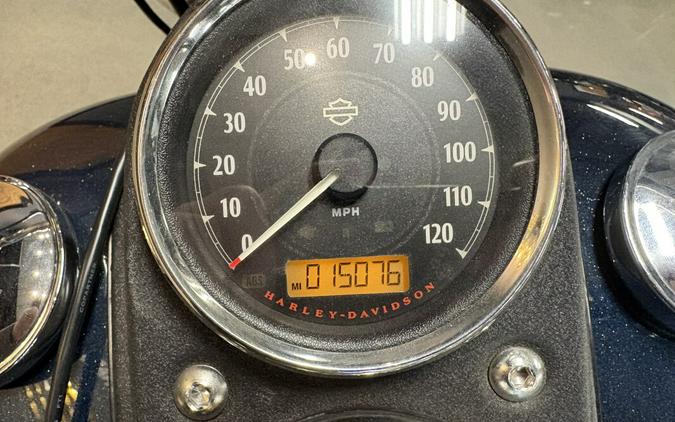 2016 Harley-Davidson® Low Rider® Custom Colour Cosmic Blue Pearl