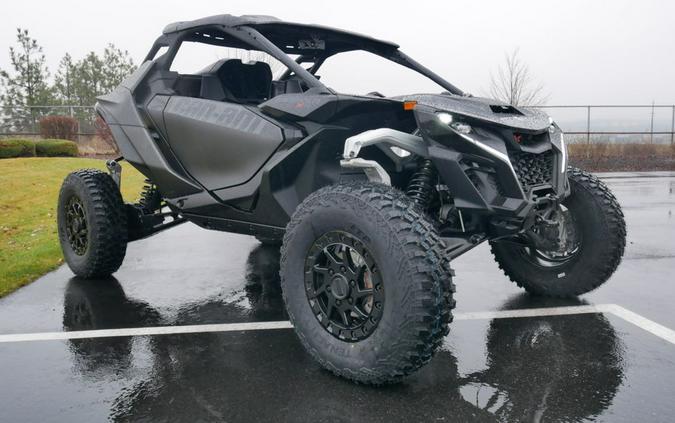 2024 Can-Am™ Maverick R X rs