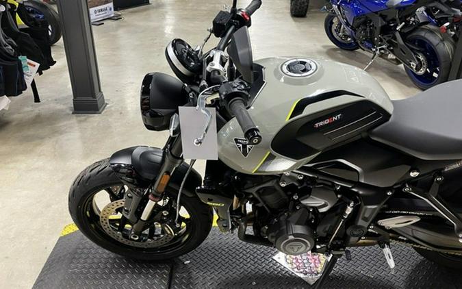 2026 Triumph Trident 660 Triple Tribute Edition Sapphire Black and Cobalt Blue