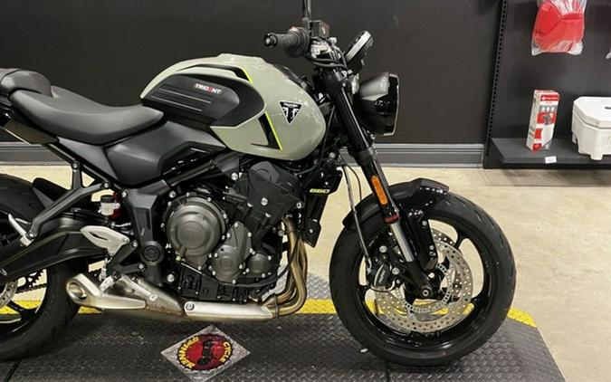 2026 Triumph Trident 660 Triple Tribute Edition Sapphire Black and Cobalt Blue