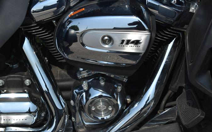 FLHTCUTG Tri Glide Ultra