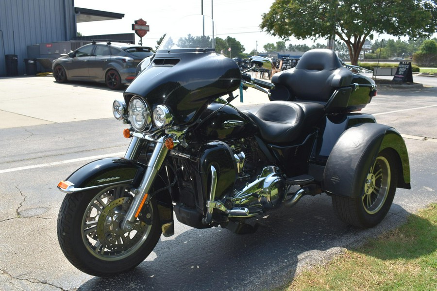 FLHTCUTG Tri Glide Ultra