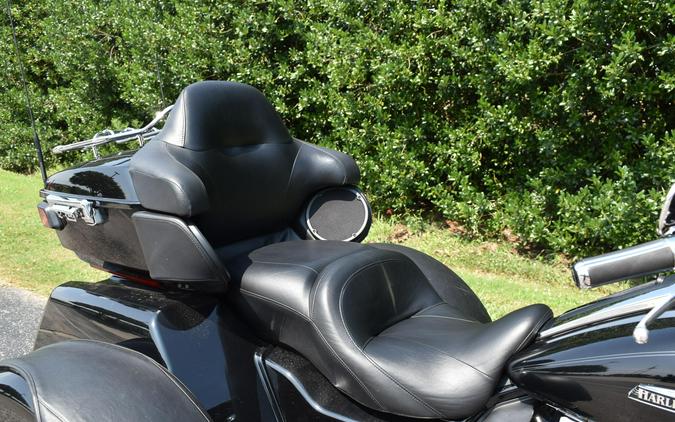 FLHTCUTG Tri Glide Ultra