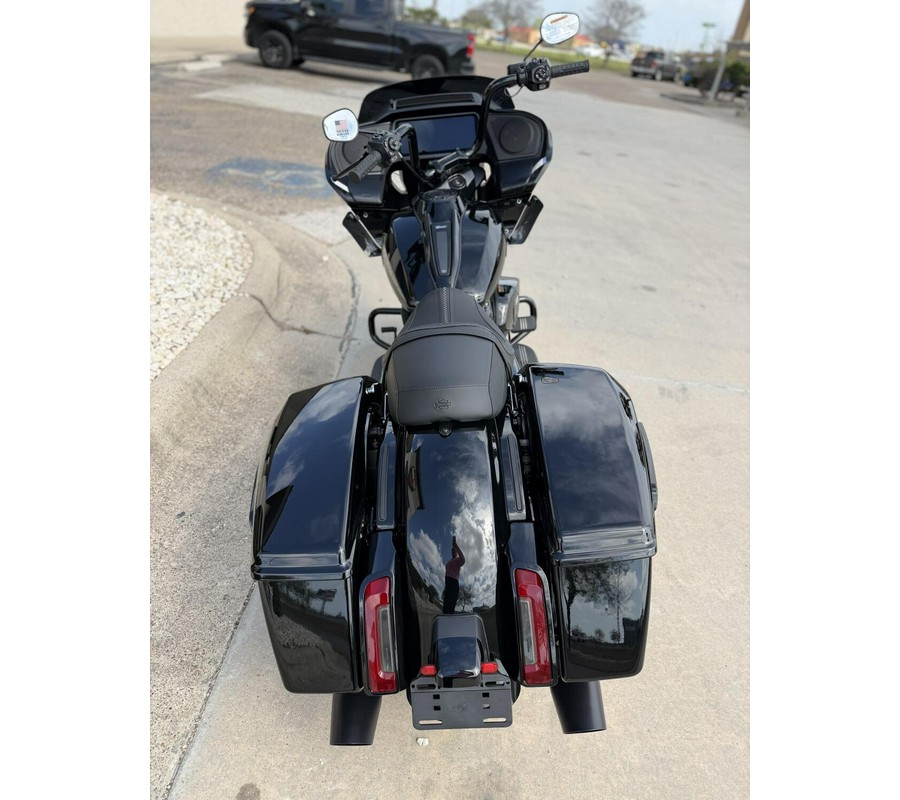 2026 Harley-Davidson Road Glide VIVID BLACK