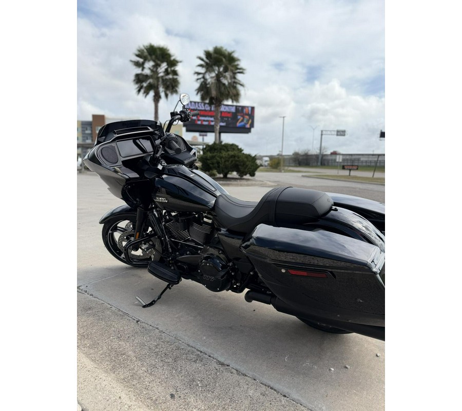 2026 Harley-Davidson Road Glide VIVID BLACK
