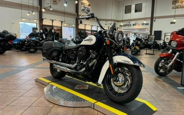 2019 Harley-Davidson® FLHC - Softail® Heritage Classic