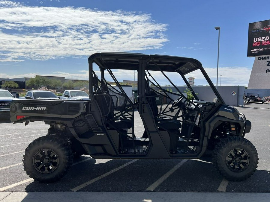 2026 Can-Am® Defender MAX XT HD11 With 10.25 in.display
