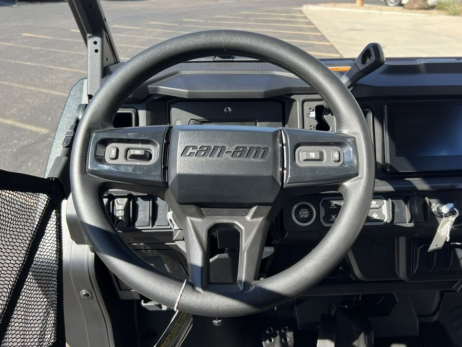 2026 Can-Am® Defender MAX XT HD11 With 10.25 in.display